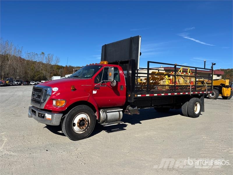 Ford F-750 4x2 Traffic Cone Truck Andre lastbiler