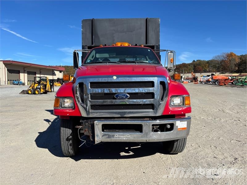 Ford F-750 4x2 Traffic Cone Truck Andre lastbiler