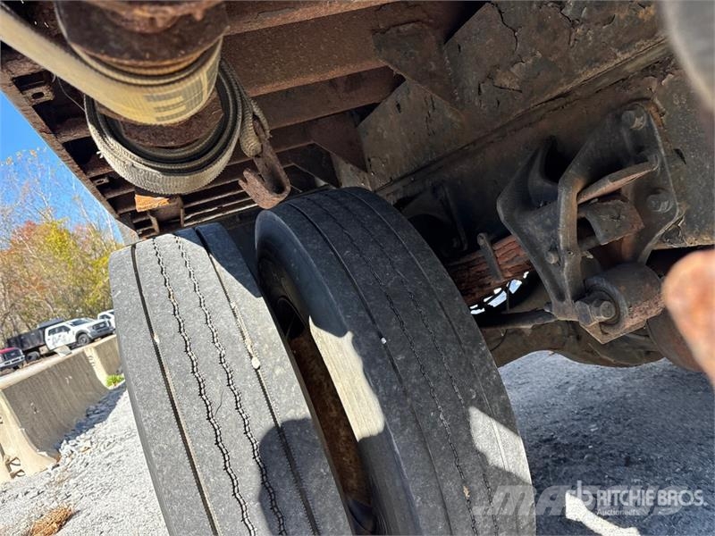 Ford F-750 4x2 Traffic Cone Truck Andre lastbiler