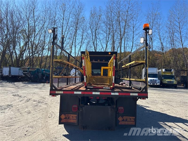 Ford F750 4x2 Traffic Cone Truck Anders