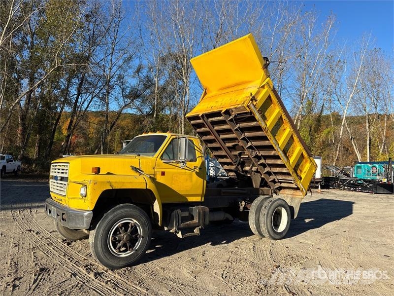 Ford F800 4x2 S/A Dump Truck Kiperi kamioni