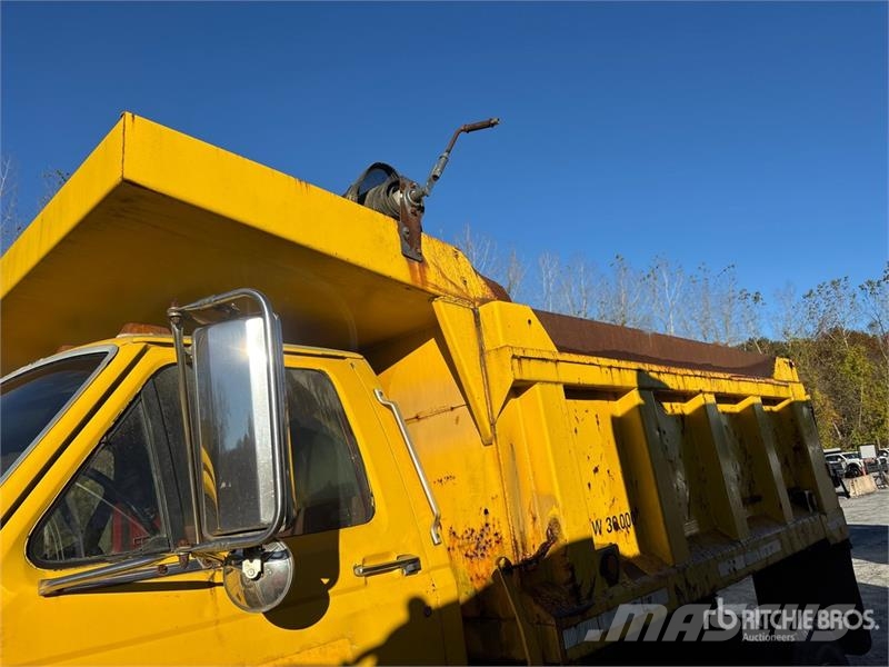 Ford F800 4x2 S/A Dump Truck Kiperi kamioni