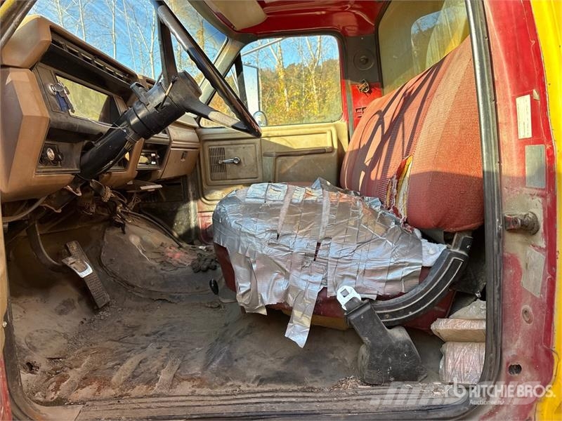 Ford F800 4x2 S/A Dump Truck Kiperi kamioni