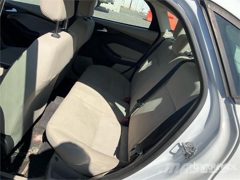 Ford Focus SE Automobile Voiture
