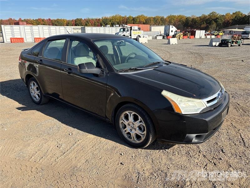 Ford Focus SES Automobile Коли