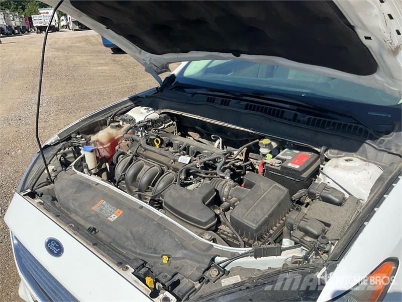 Ford Fusion SE Automobile Auto's