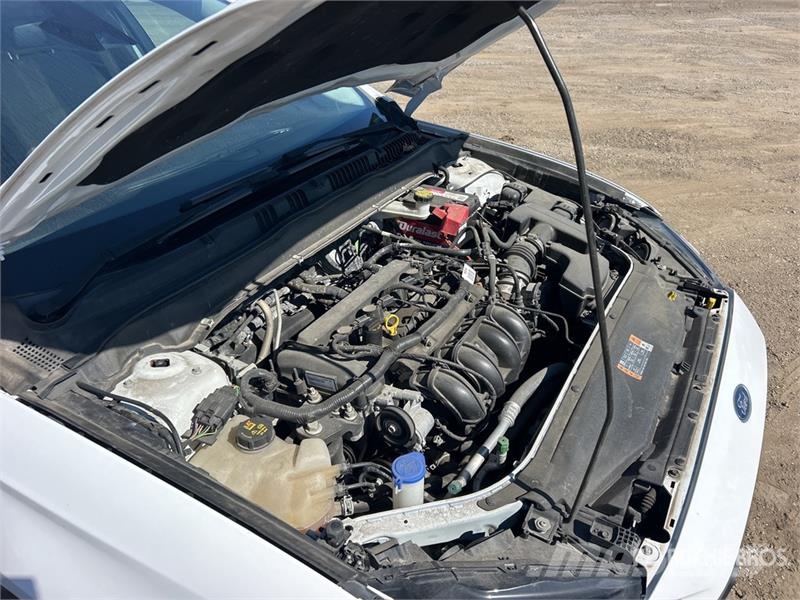 Ford Fusion SE Automobile Auto's