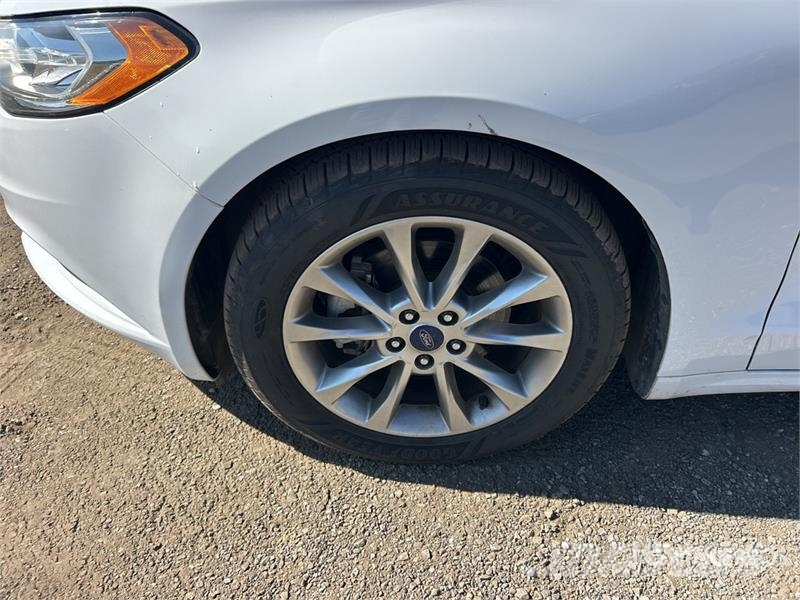 Ford Fusion SE Automobile Auto's