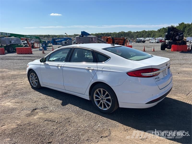 Ford Fusion SE Automobile Auto's