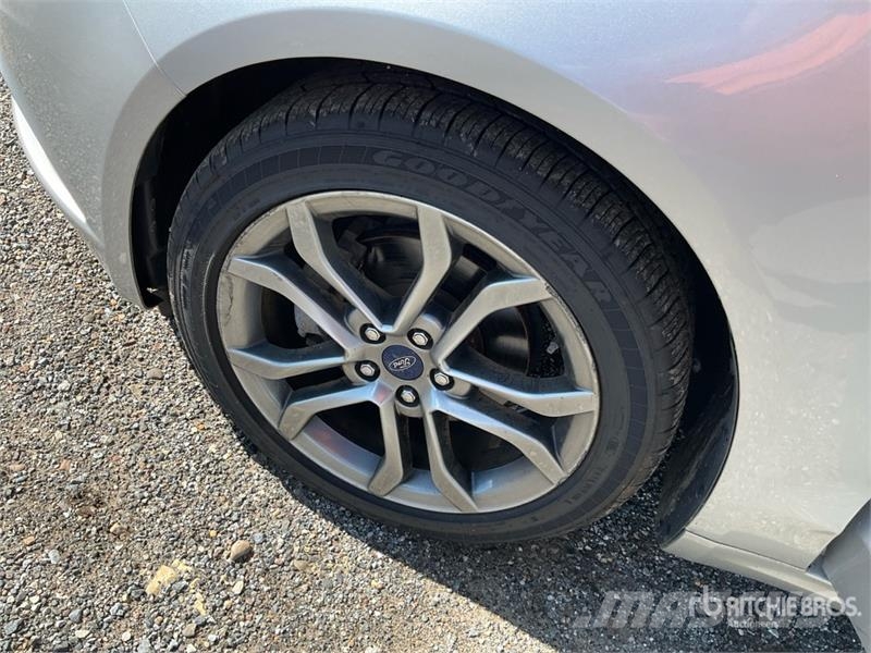 Ford Fusion SE Automobile Auto's