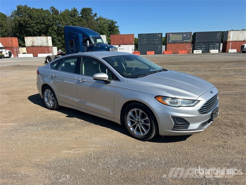 Ford Fusion SE Automobile Auto's