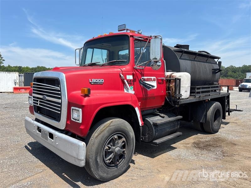 Ford LN8000F Tankwagen