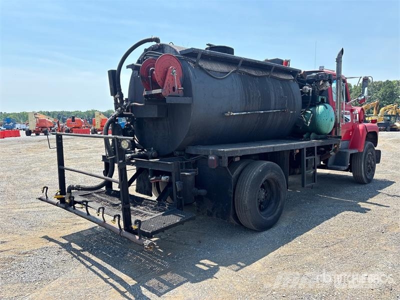 Ford LN8000F Tankwagen