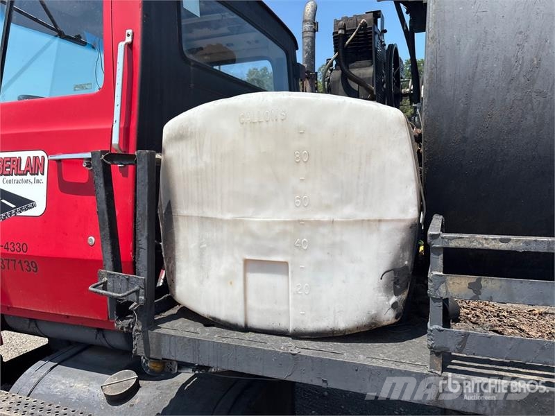 Ford LN8000F Tankwagen