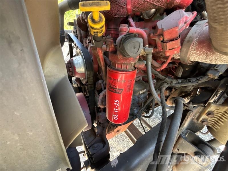 Ford LR760-E70 70 ft on Ford F-750 4x2 Forestry Chipper Truck mounted platforms