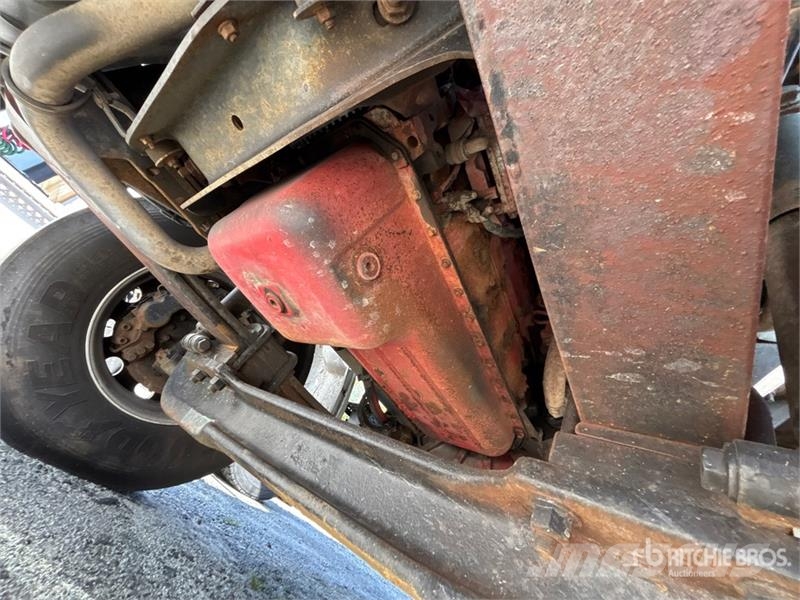 Ford LR760-E70 70 ft on Ford F-750 4x2 Forestry Chipper Truck mounted platforms