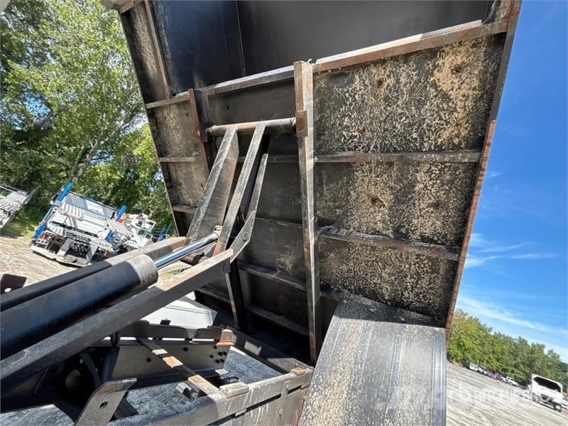 Ford LR760-E70 70 ft on Ford F-750 4x2 Forestry Chipper Truck mounted platforms