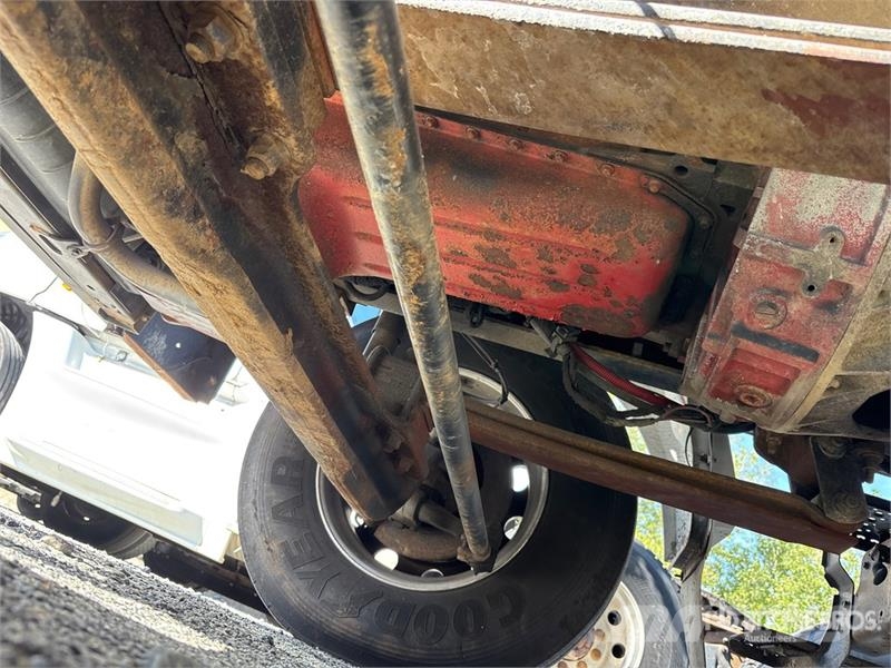 Ford LR760-E70 70 ft on Ford F-750 4x2 Forestry Chipper Truck mounted platforms