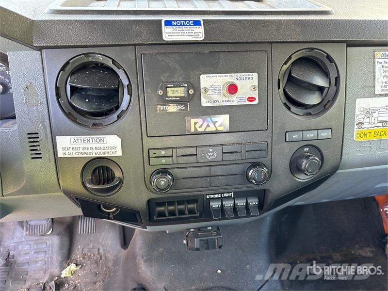 Ford LR760-E70 70 ft on Ford F-750 4x2 Forestry Chipper Truck mounted platforms