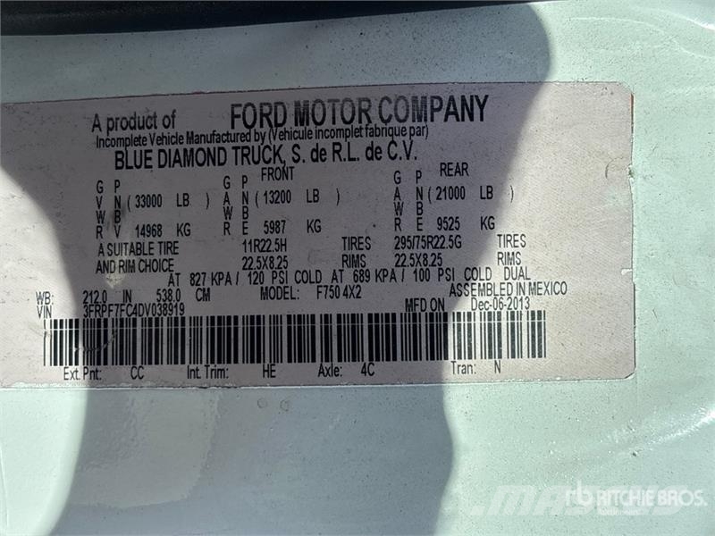 Ford LR760-E70 70 ft on Ford F-750 4x2 Forestry Chipper Truck mounted platforms
