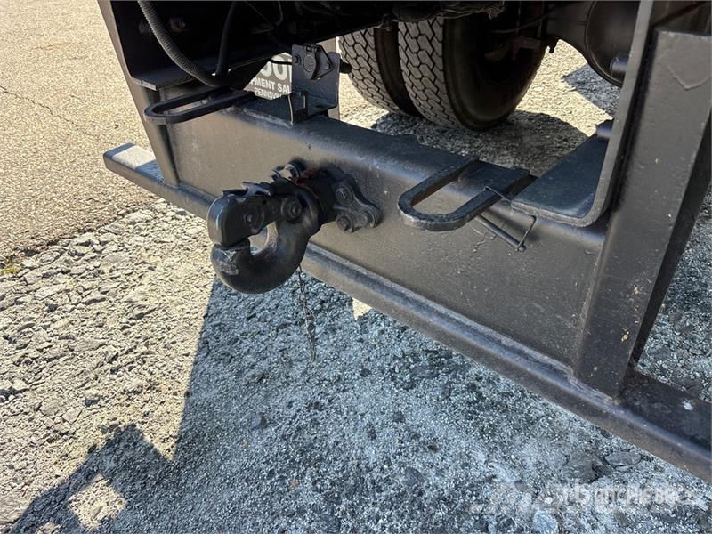 Ford LR760-E70 70 ft on Ford F-750 4x2 Forestry Chipper Truck mounted platforms