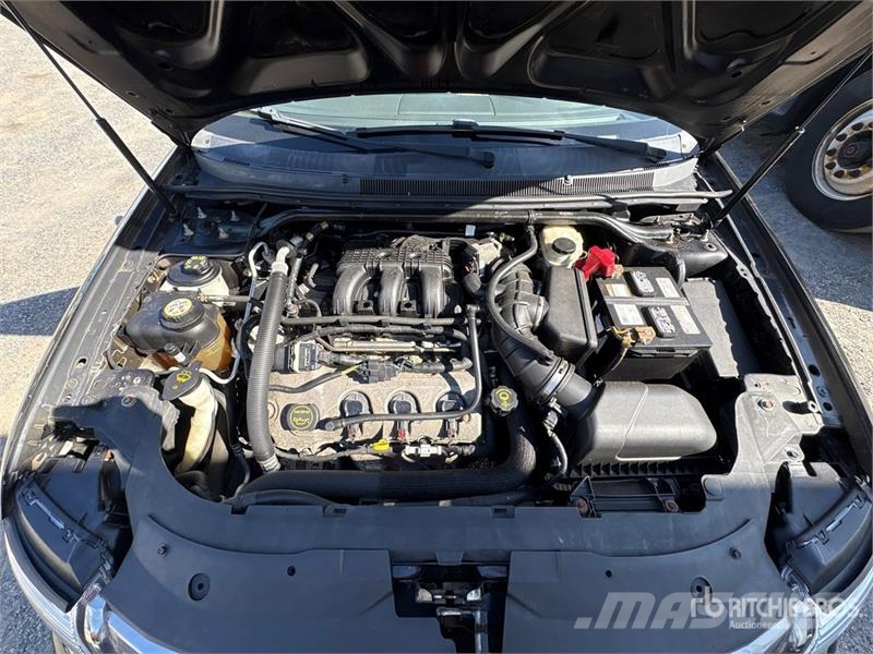 Ford Taurus SEL AWD Automobile 자동차