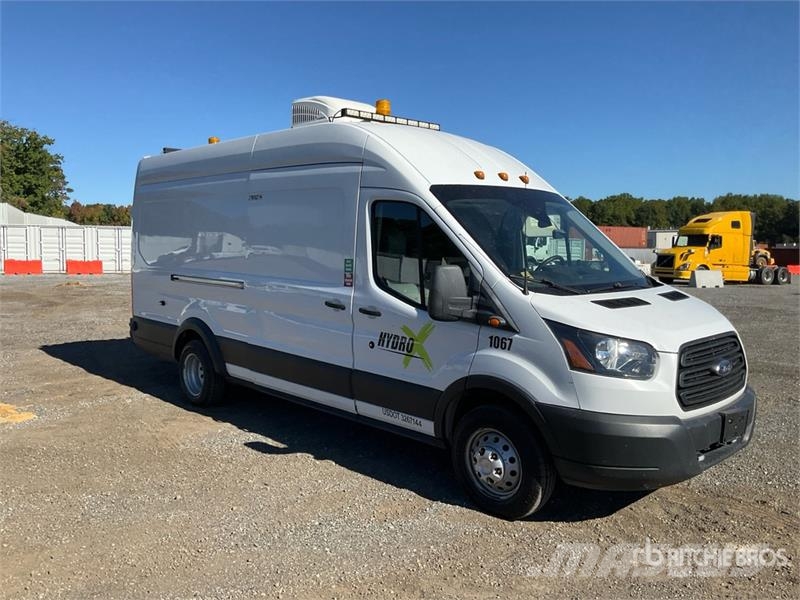 Ford Transit 350 4x2 Sewer Camera Truck شاحنات مزدوجة / خلخلة