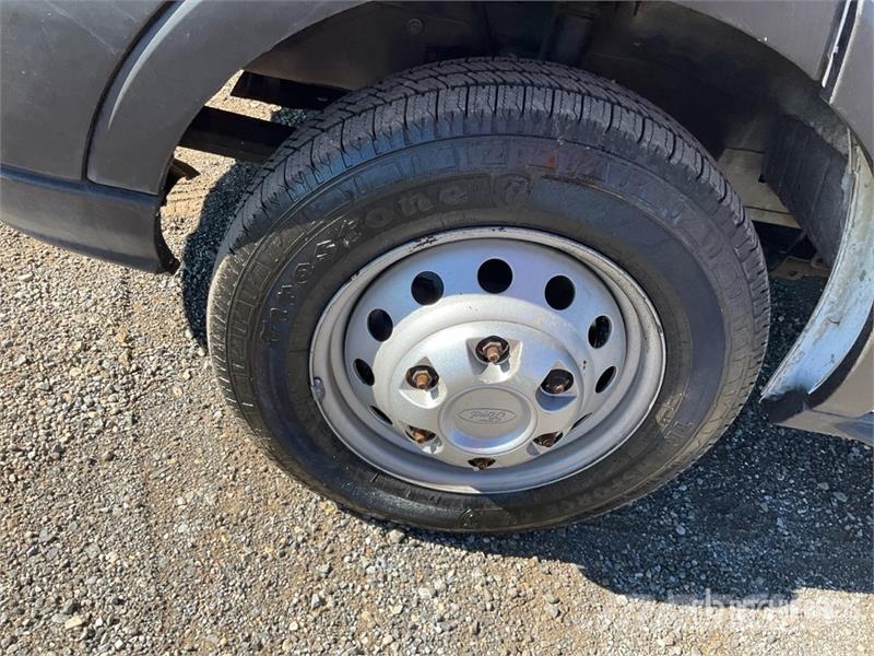 Ford Transit 350 4x2 Sewer Camera Truck شاحنات مزدوجة / خلخلة