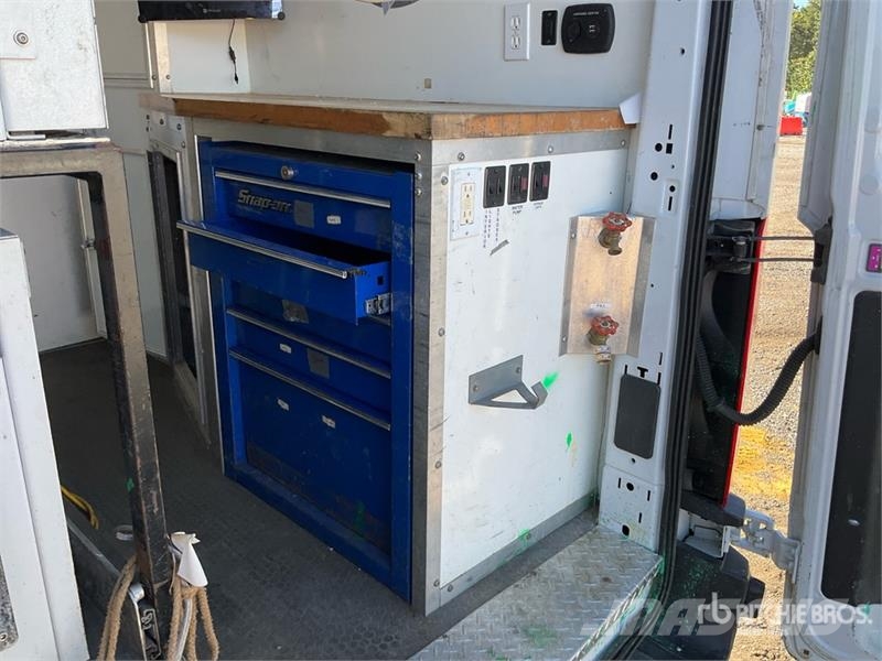 Ford Transit 350 4x2 Sewer Camera Truck شاحنات مزدوجة / خلخلة