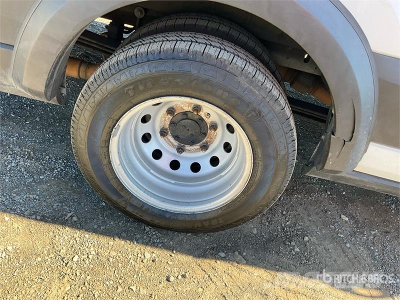 Ford Transit 350 4x2 Sewer Camera Truck شاحنات مزدوجة / خلخلة
