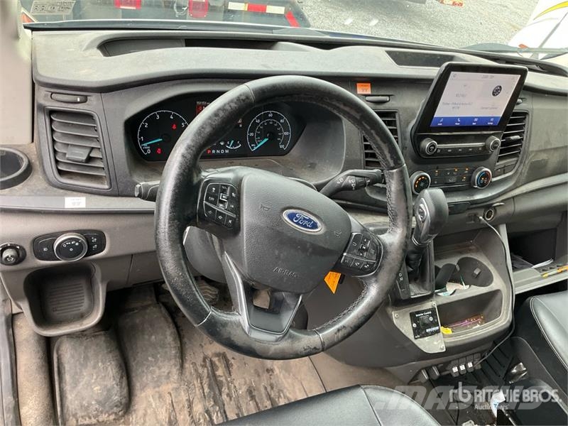 Ford Transit 350 Cargo Van 廂式貨物運輸車