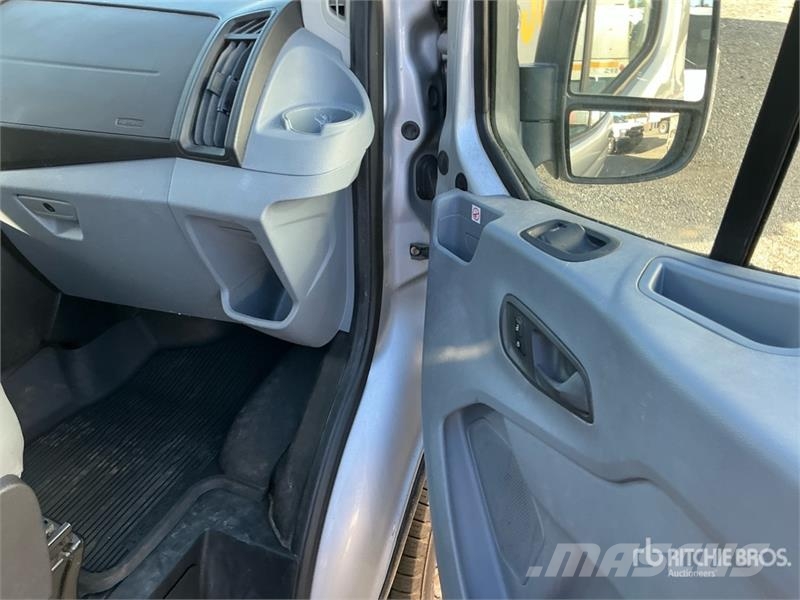 Ford Transit 350 Cargo Van Kaubikud