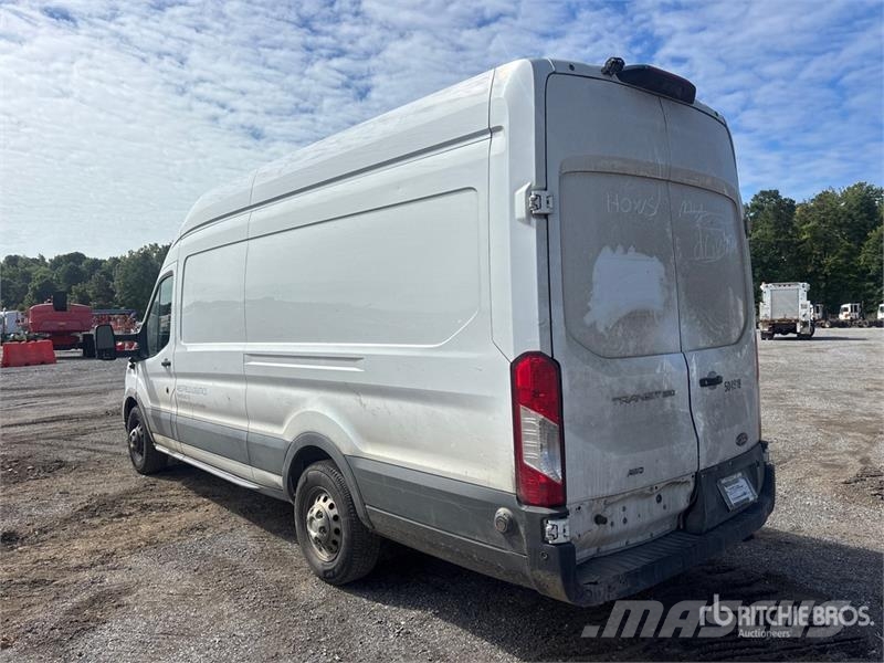 Ford Transit 350 Cargo Van Preču pārvadāšanas furgoni
