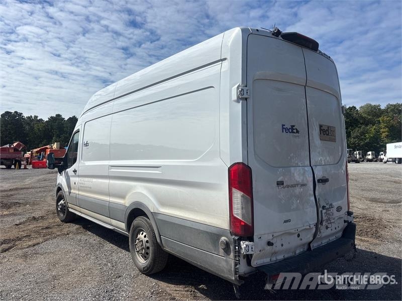 Ford Transit 350 Cargo Van Preču pārvadāšanas furgoni