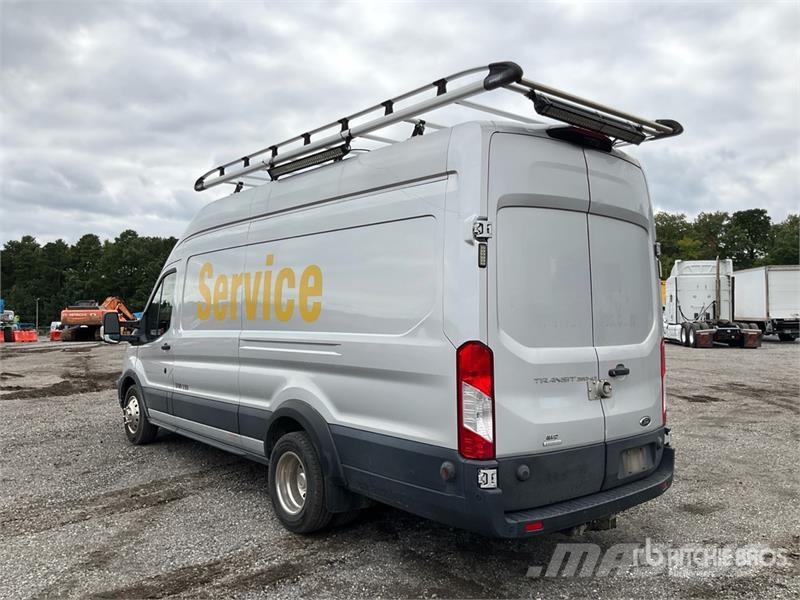 Ford Transit 350 Cargo Van 廂式貨物運輸車