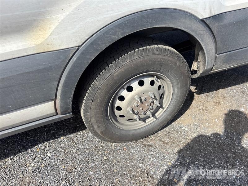 Ford Transit 350 Cargo Van Preču pārvadāšanas furgoni