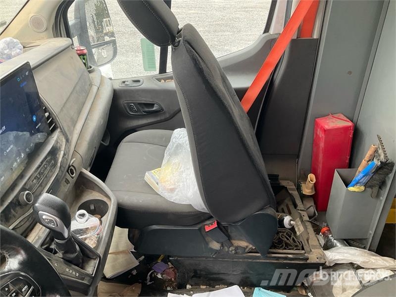 Ford Transit 350 Cargo Van Furgone chiuso