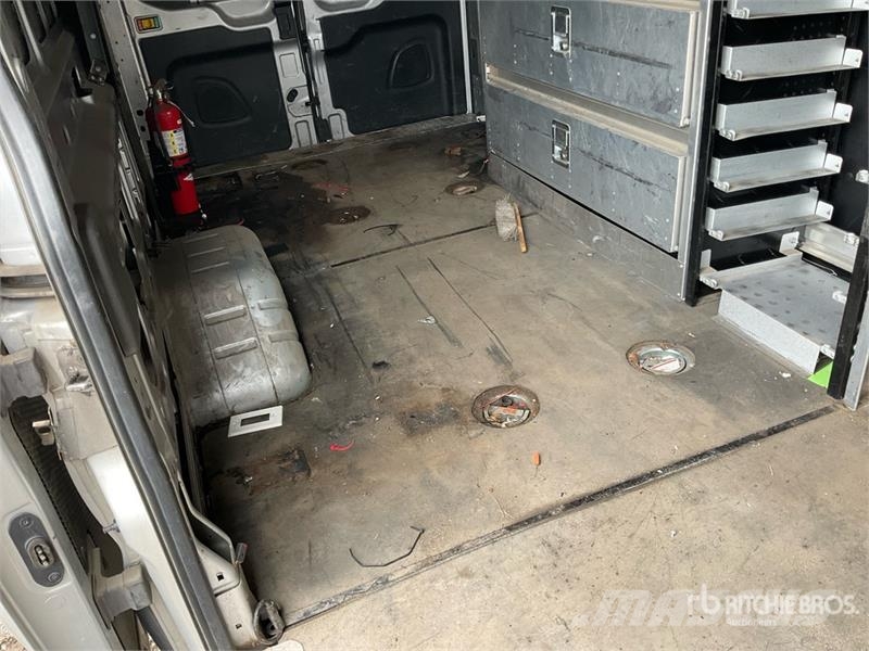 Ford Transit 350 Cargo Van 廂式貨物運輸車