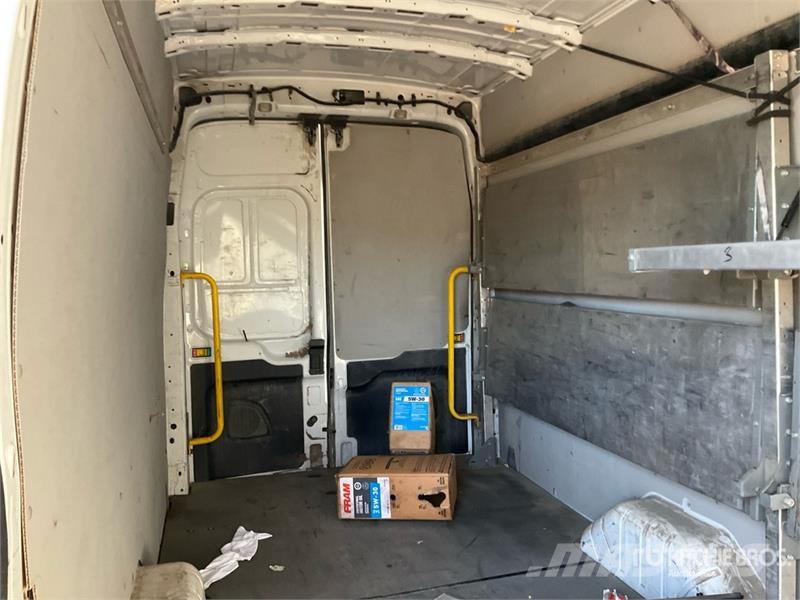 Ford Transit 350 Cargo Van Furgonetas cerradas