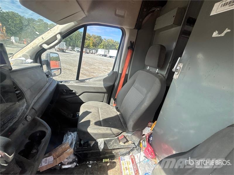 Ford Transit 350 Cargo Van Preču pārvadāšanas furgoni