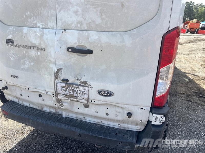 Ford Transit 350 Cargo Van Preču pārvadāšanas furgoni