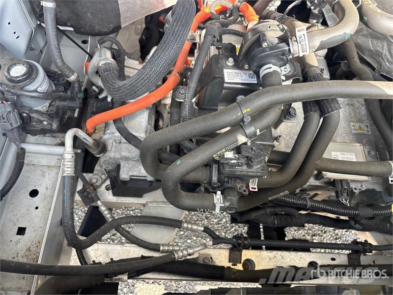 Ford Transit 350 Electric Cargo Van Панельні фургони