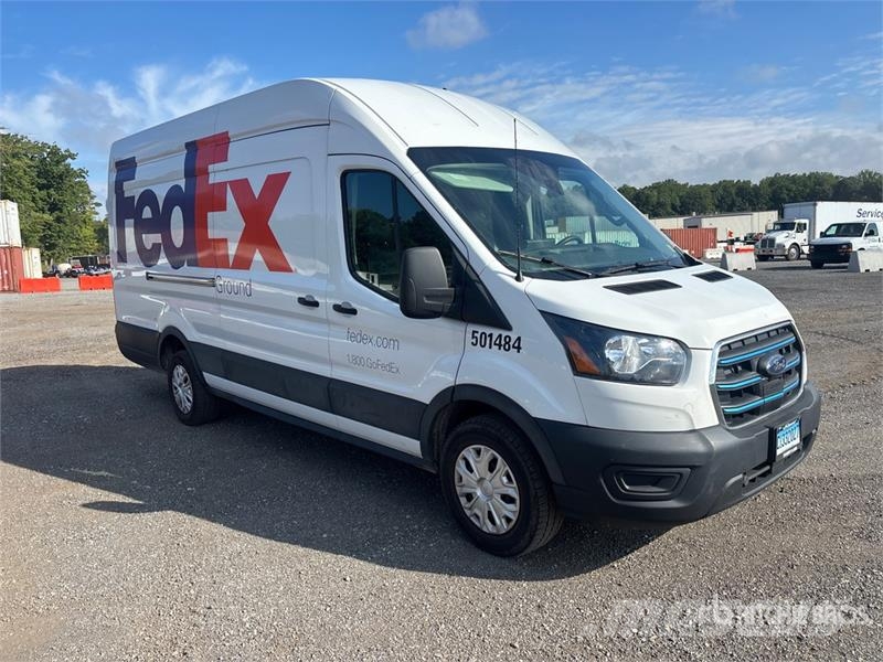 Ford Transit 350 Electric Cargo Van Панельні фургони