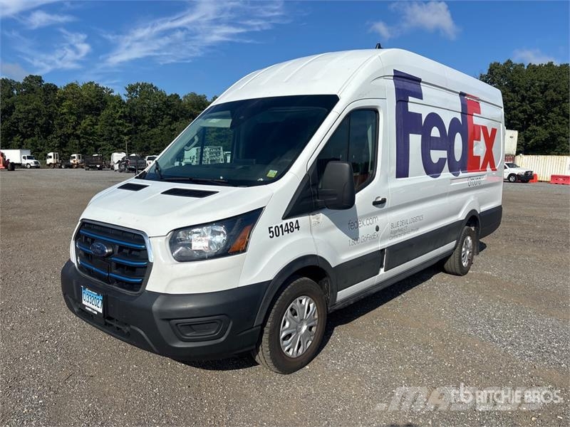 Ford Transit 350 Electric Cargo Van Панельні фургони