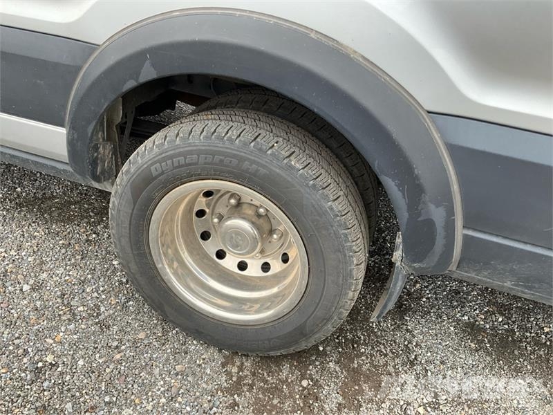 Ford Transit 350 HD Cargo Van Preču pārvadāšanas furgoni