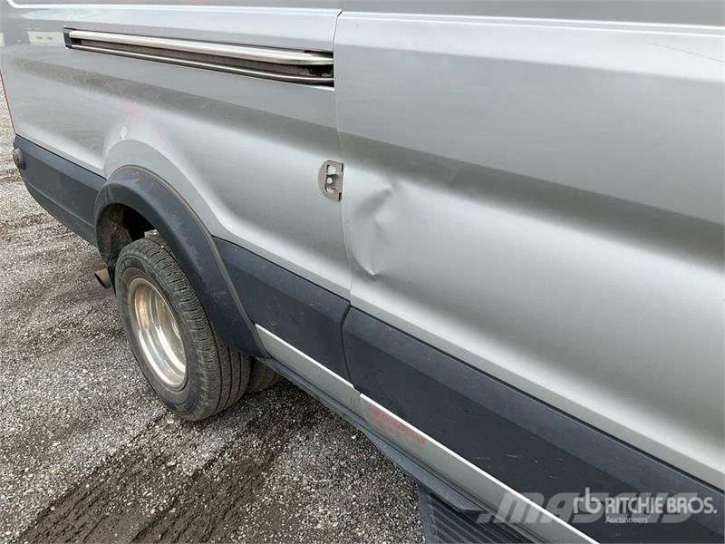 Ford Transit 350 HD Cargo Van Preču pārvadāšanas furgoni
