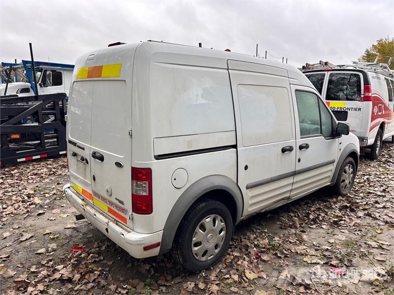 Ford Transit Connect Pakettiautot