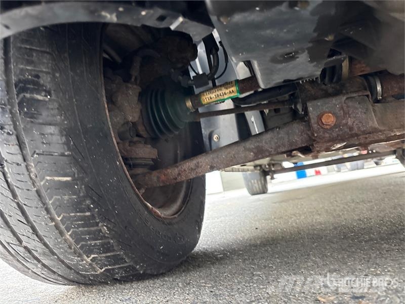 Ford Transit Connect Pakettiautot