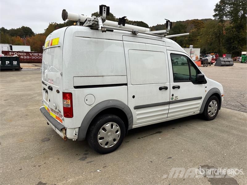 Ford Transit Connect Pakettiautot
