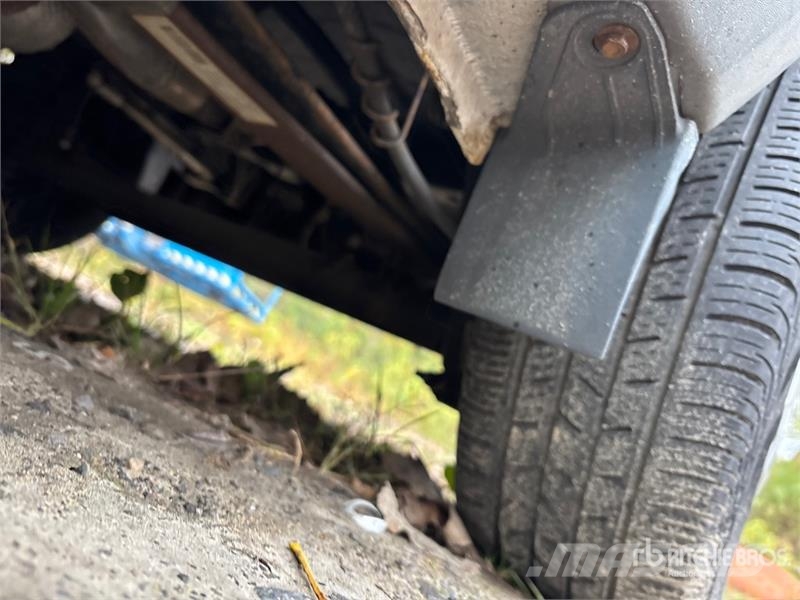 Ford Transit Connect Pakettiautot